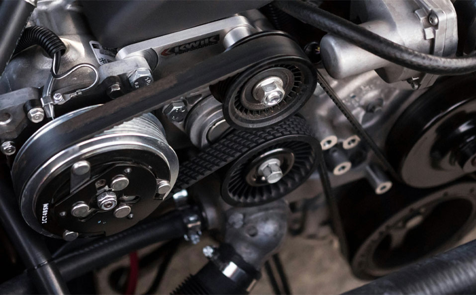 lavorazioni su commissioni per auto d'epoca